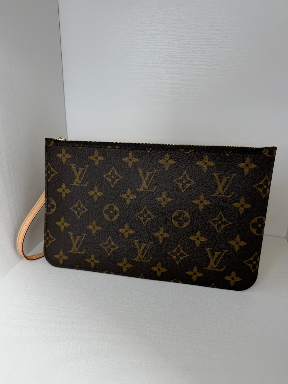 Louis Vuitton Monogram Neverfull Pouch Wristlet